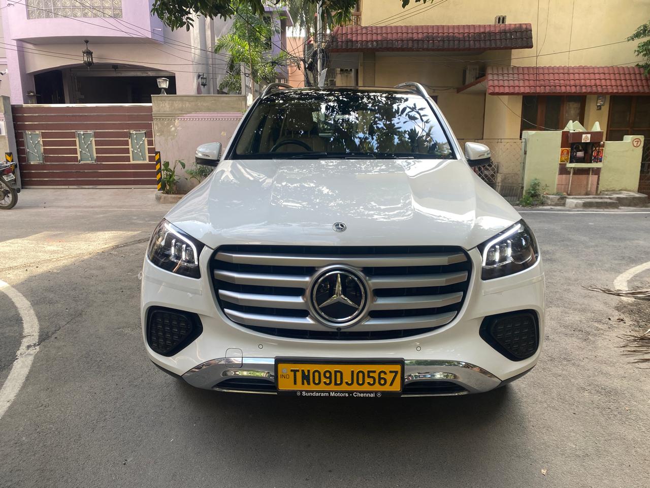 Mercedes-Benz GLS 450d exterior, luxury SUV rental Chennai